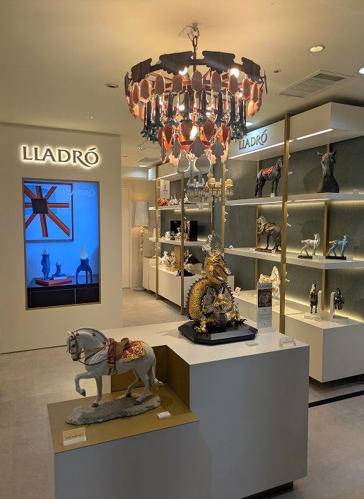 Japan news -- Nihonbashi Takashimaya | リヤドロ公式オンライン