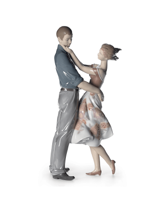 Happy Encounter Couple Figurine